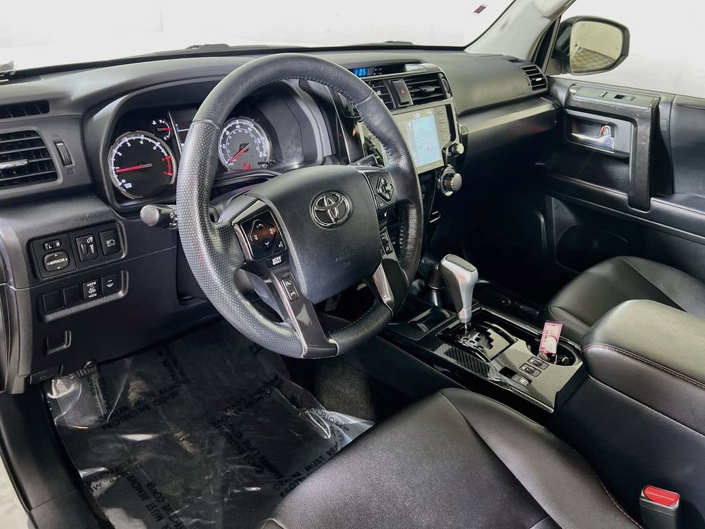 Certified 2023 Toyota 4Runner TRD Off-Road Premium AWD/4WD image 9