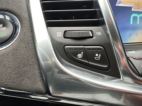 Used 2014 Chevrolet SS image 24