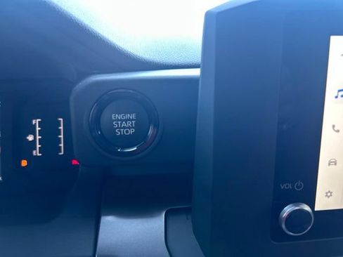 Used 2026 Toyota Tacoma SR5 RWD image 19