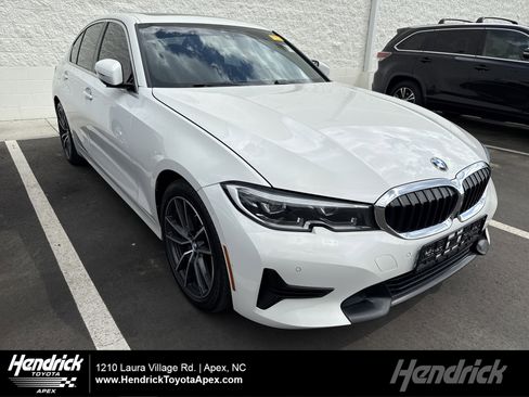 Used 2020 BMW 330i Sedan w/ Convenience Package image 1