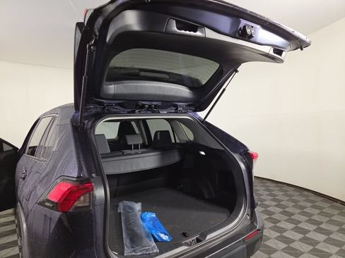 Used 2025 Toyota RAV4 XLE AWD/4WD image 31