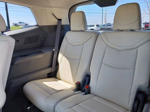 Used 2025 Cadillac XT6 Premium Luxury w/ LPO, Floor Liner Package AWD/4WD image 35