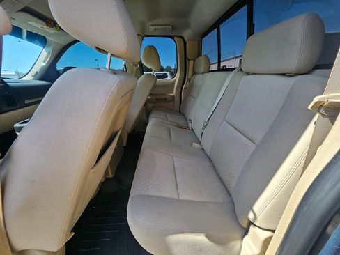 Used 2011 Chevrolet Silverado 1500 LT w/ All-Star Edition RWD image 12
