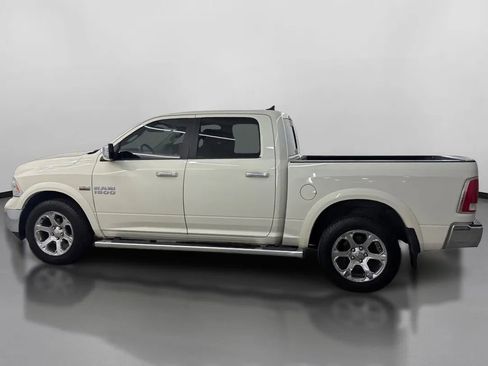 Used 2017 RAM 1500 Laramie w/ Convenience Group AWD/4WD image 5
