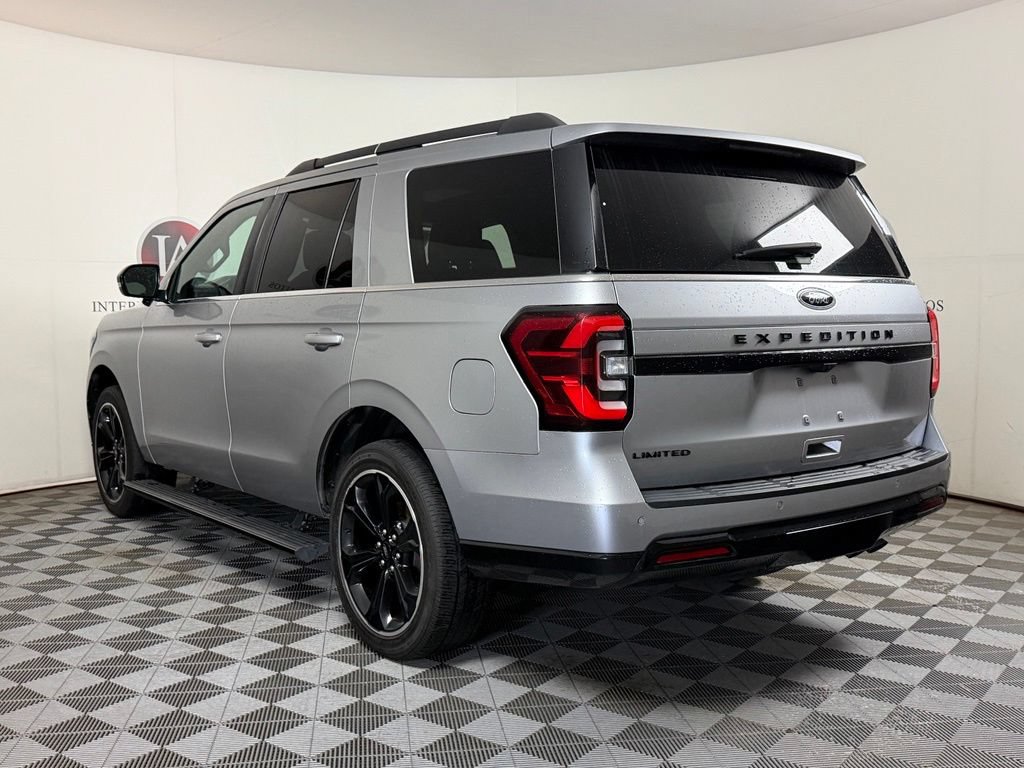 Used 2022 Ford Expedition Limited AWD/4WD image 6