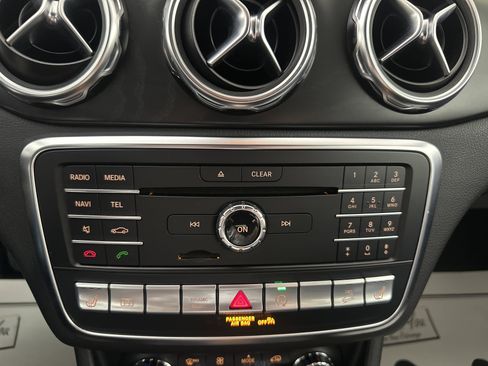 Used 2018 Mercedes-Benz GLA 250 4MATIC image 17