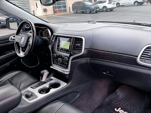 Used 2018 Jeep Grand Cherokee Summit w/ Platinum Series Group AWD/4WD image 14