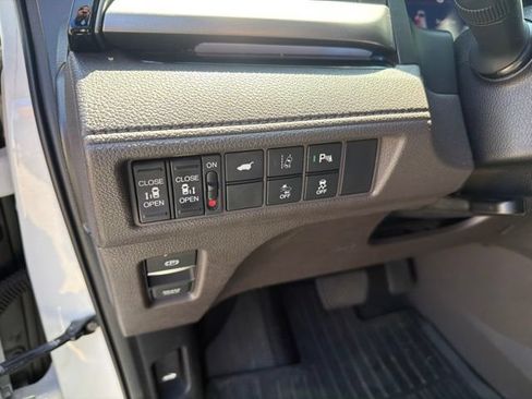 Used 2020 Honda Odyssey Elite image 13