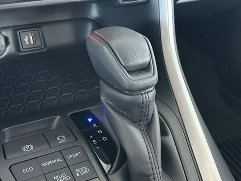 New 2025 Toyota RAV4 XLE image 25