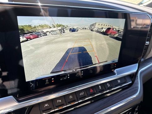 Used 2024 GMC Sierra 1500 SLT w/ SLT Premium Plus Package image 19