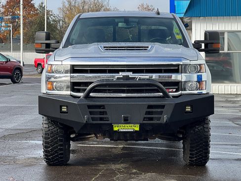 Used 2019 Chevrolet Silverado 2500 LT w/ LT Convenience Package image 6