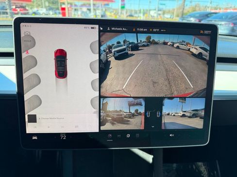 Used 2022 Tesla Model Y Performance image 17