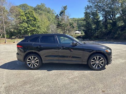 Used 2020 Jaguar F-PACE Premium image 4