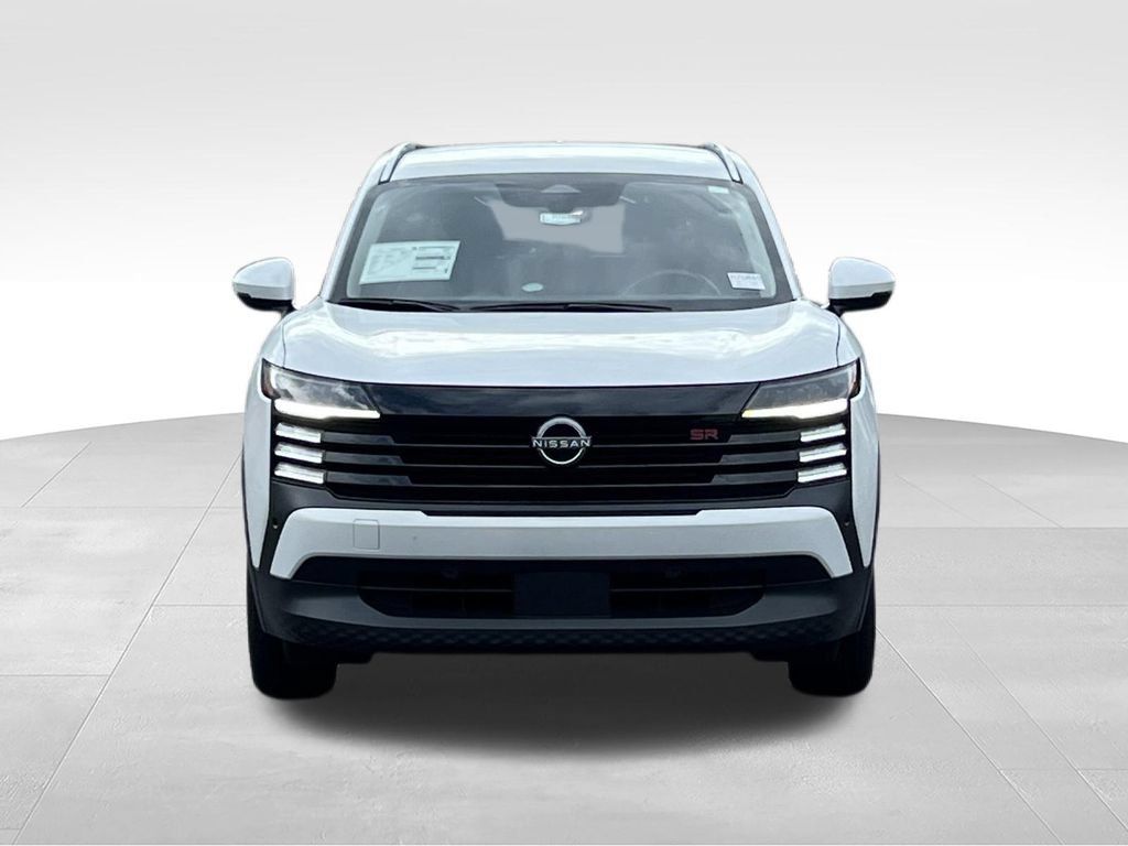 Used 2025 Nissan Kicks SR FWD image 2