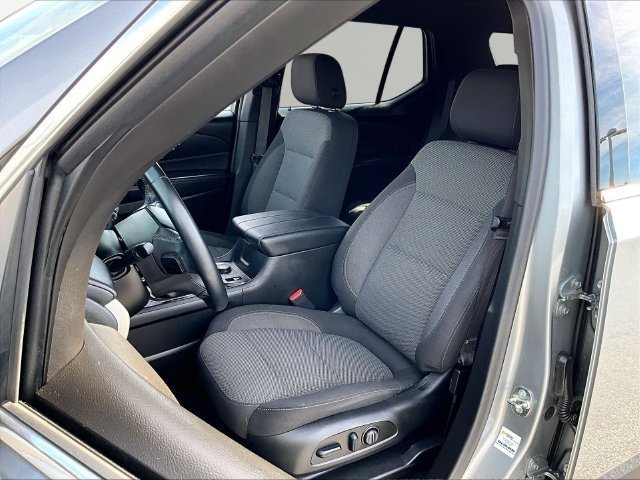 Used 2023 Chevrolet Traverse LT AWD/4WD image 10