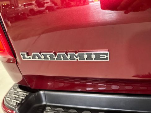 Used 2022 RAM 1500 Laramie AWD/4WD image 33