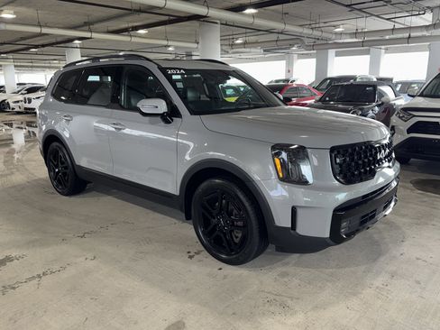 Used 2024 Kia Telluride SX Prestige X-Line AWD/4WD image 2