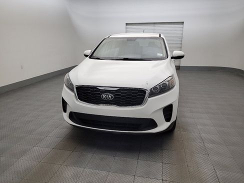 Used 2020 Kia Sorento LX FWD image 14