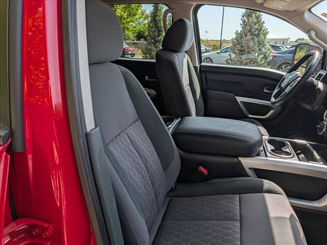 Used 2020 Nissan Titan SV w/ SV Convenience Package AWD/4WD image 13