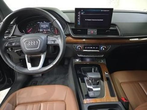 Used 2023 Audi Q5 2.0T Premium w/ Convenience Package AWD/4WD image 7