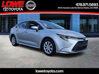 Used 2025 Toyota Corolla LE image 1