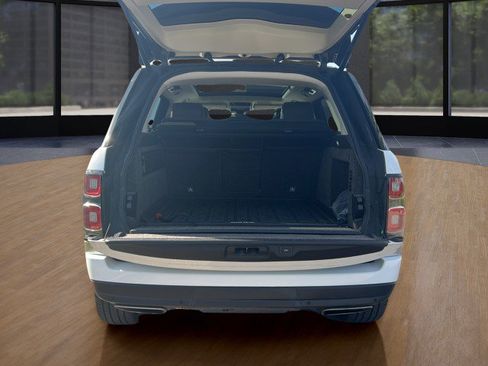 Used 2021 Land Rover Range Rover Westminster Edition image 16