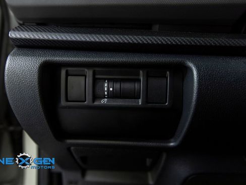 Used 2024 Subaru Crosstrek 2.5i Limited w/ Crosstrek Mirror Package image 13