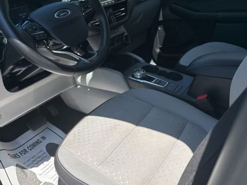 Used 2023 Ford Escape Active AWD/4WD image 11