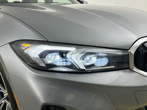 Used 2023 BMW 330i xDrive Sedan w/ Premium Package AWD/4WD image 9