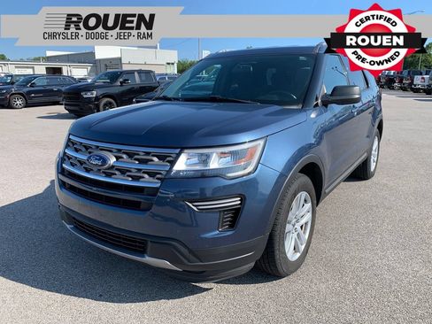 Used 2018 Ford Explorer XLT AWD/4WD image 1