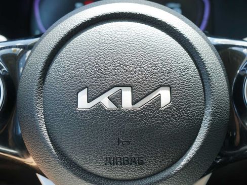 Used 2025 Kia Soul S FWD image 14