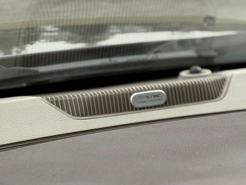 Used 2015 RAM 1500 Laramie w/ Convenience Group image 42