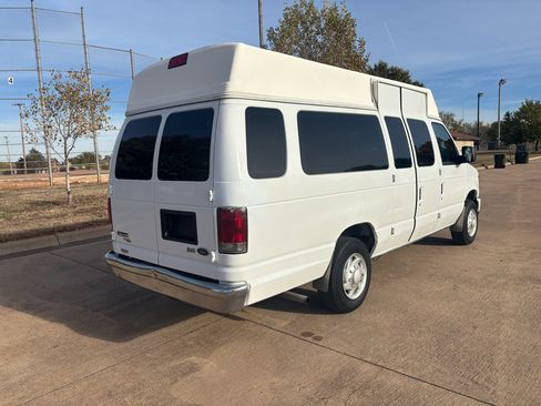 Used 2014 Ford E-150 and Econoline 150 Extended w/ Power Group image 24
