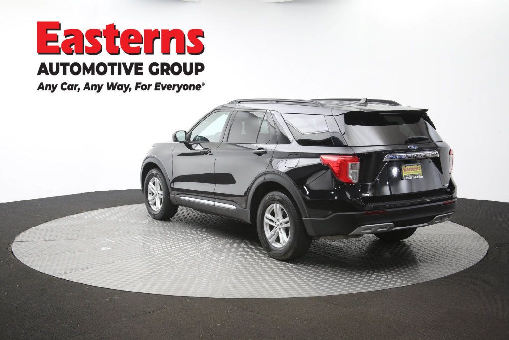 Used 2022 Ford Explorer XLT w/ Equipment Group 202A AWD/4WD image 61