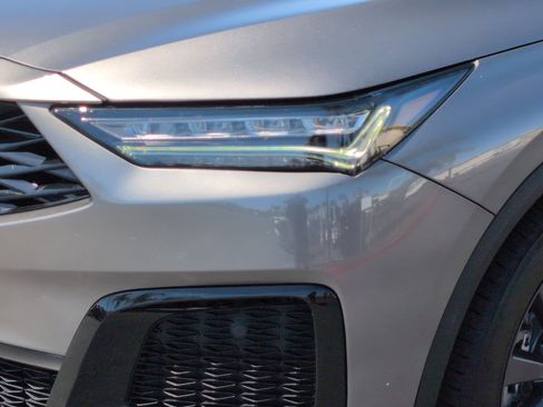 Used 2025 Acura MDX A-Spec AWD/4WD image 6