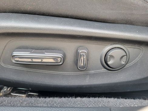 Used 2023 Honda Accord EX image 10