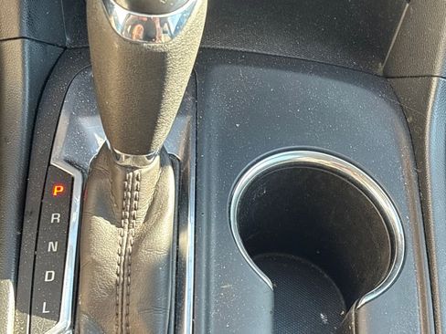 Used 2020 Chevrolet Equinox LT image 14