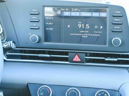 Certified 2026 Hyundai Elantra SE w/ Cargo Package FWD image 16