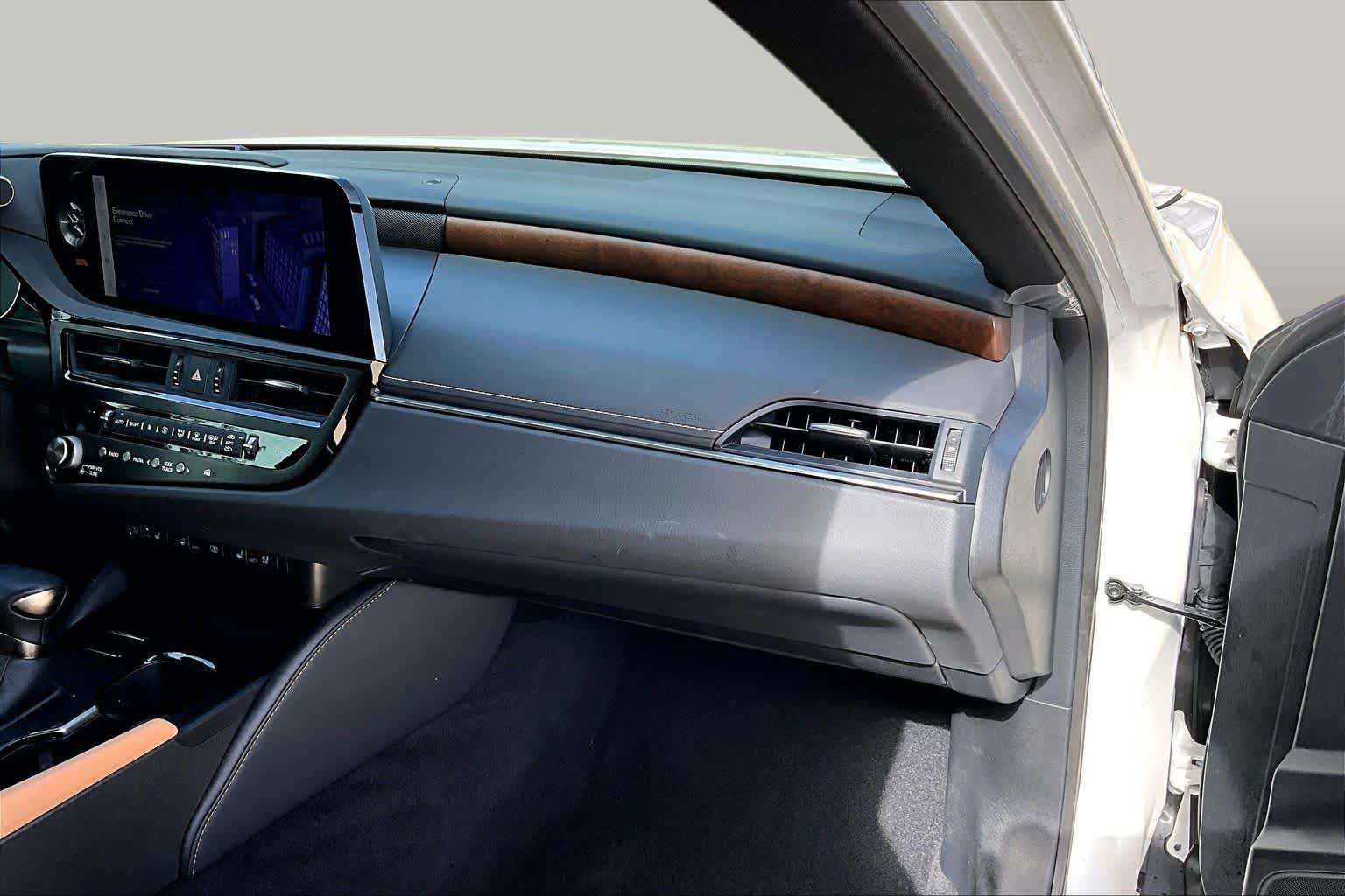 Used 2024 Lexus ES 350 Ultra Luxury w/ Accessory Package (Z2) FWD image 19