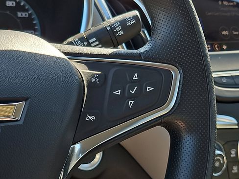 Used 2024 Chevrolet Equinox LS image 21