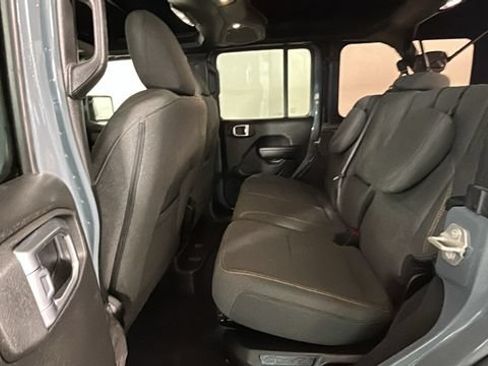 Used 2024 Jeep Wrangler Unlimited AWD/4WD image 25