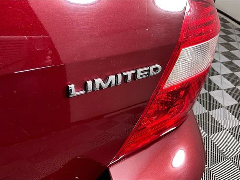 Used 2007 Ford Five Hundred Limited FWD image 20