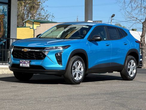 New 2026 Chevrolet Trax LS w/ Driver Confidence Package FWD image 7