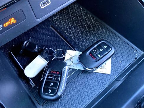 Used 2024 Honda CR-V EX-L image 15