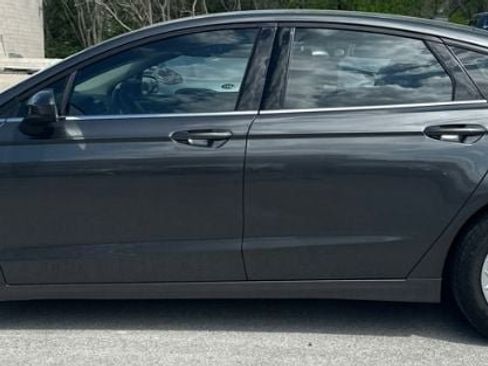 Used 2019 Ford Fusion S FWD image 4