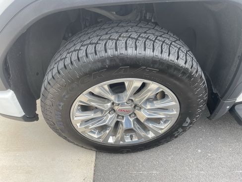 Used 2022 GMC Sierra 1500 Denali image 9