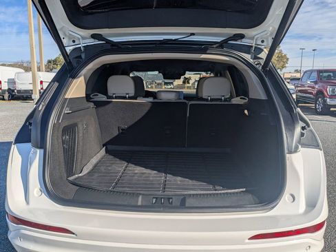 Used 2025 Lincoln Corsair Reserve w/ Jet Appearance Package image 11