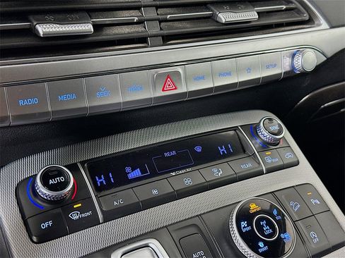 Used 2020 Hyundai Palisade SEL w/ Premium Package image 15