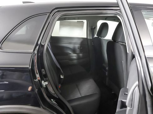 New 2026 Mitsubishi Outlander Sport LE AWD/4WD image 28