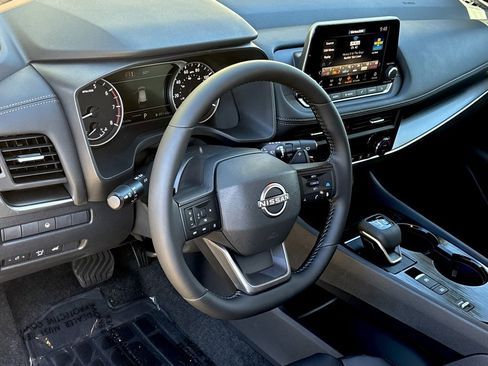 New 2026 Nissan Rogue SV w/ SV Premium Package image 11